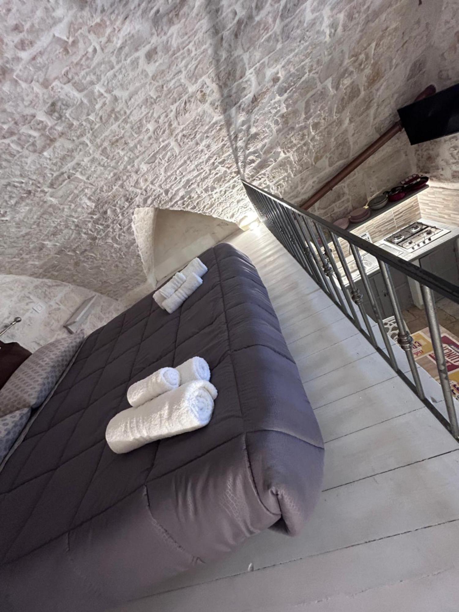 La 13 Guest House Ostuni Exterior foto