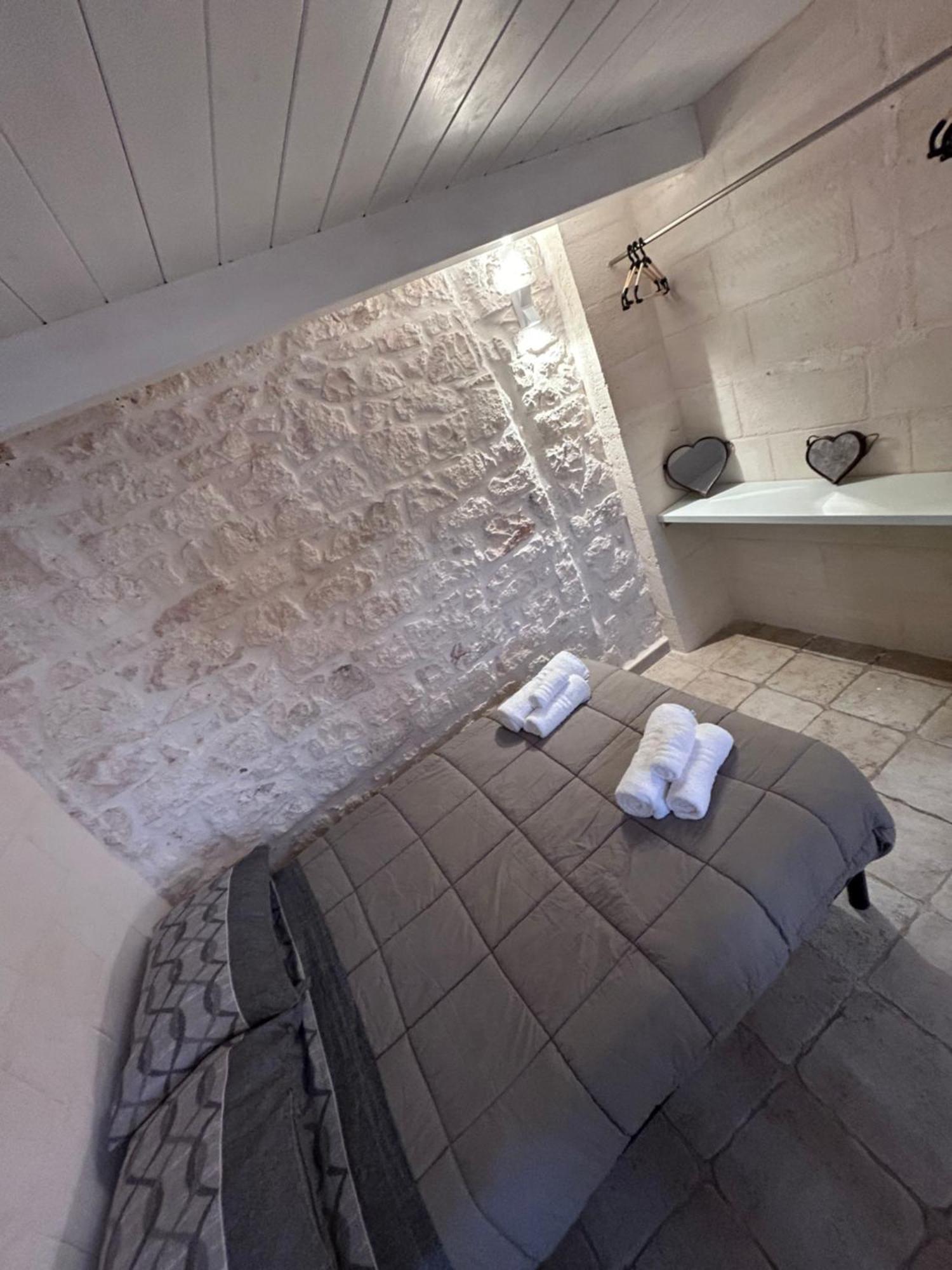 La 13 Guest House Ostuni Exterior foto